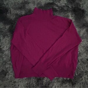 Magenta turtleneck sweater